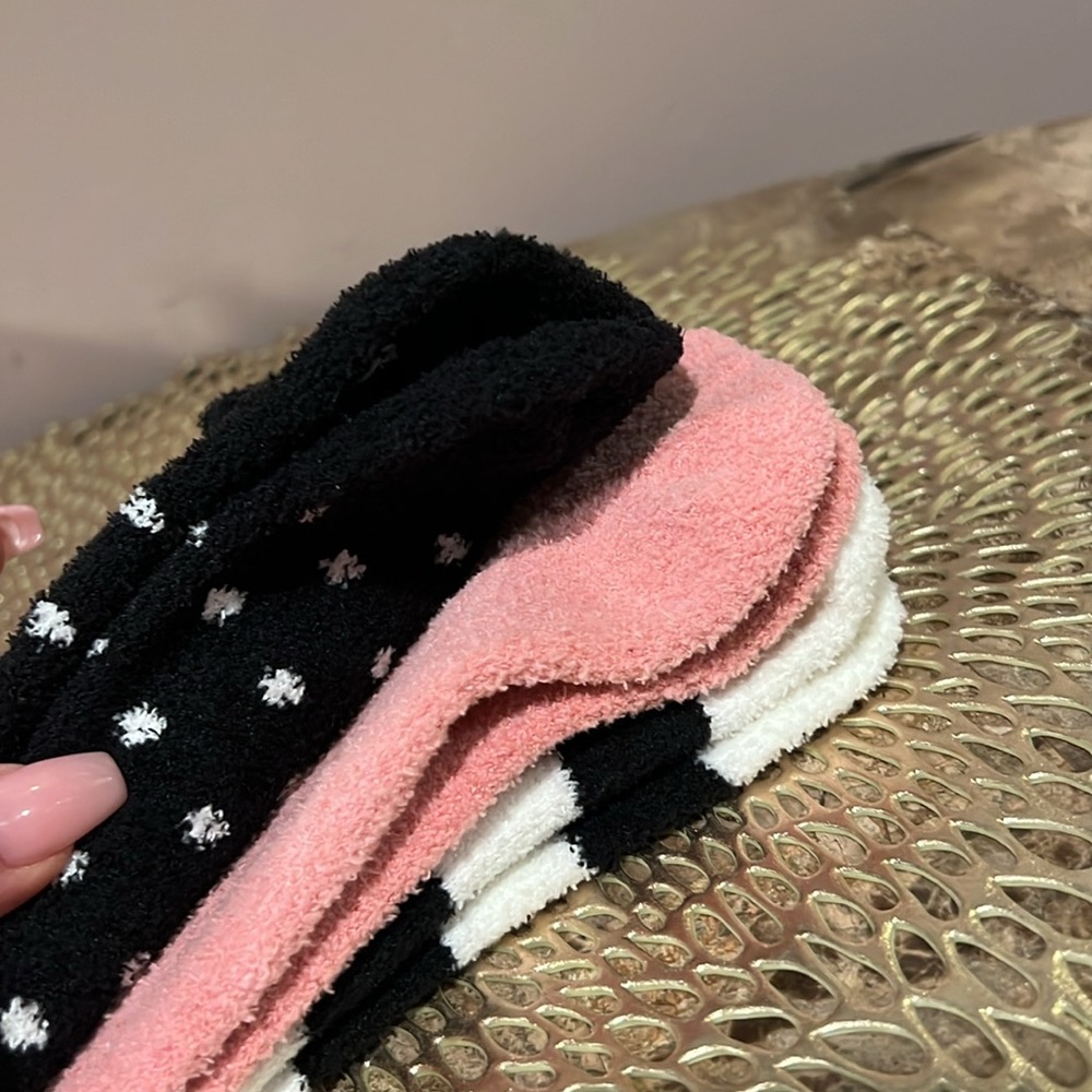 Kate Spade New York 3 Pairs Low Cut Cozies Socks - Picture 5 of 7